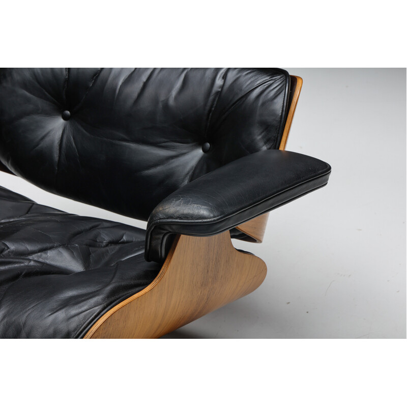 Vintage armchair with ottoman by Charles and Ray Eames for Herman Miller, 1957