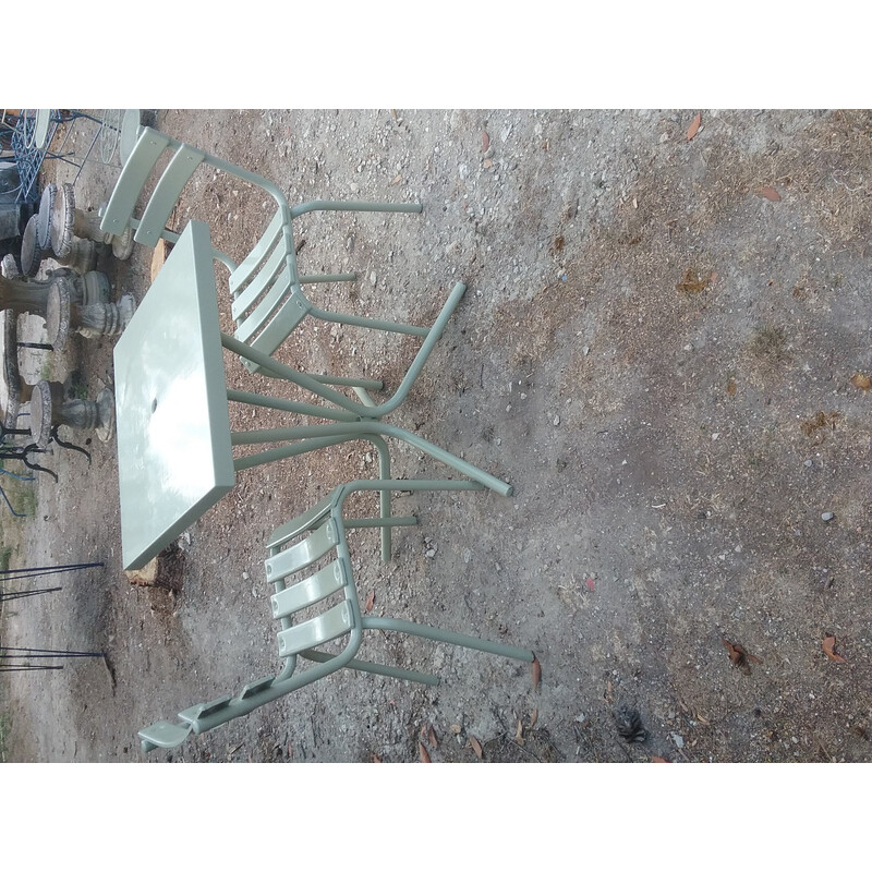 Vintage bistro garden furniture in green iron