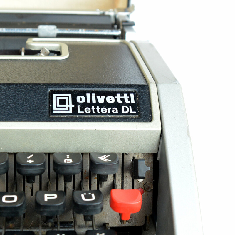 Vintage typewriter Olivetti Letera Dl by Mario Bellini, Spain 1970s