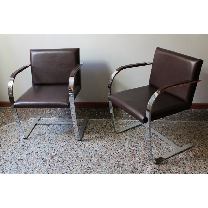 Chaise à bras en cuir marron et métal chromé - 1970