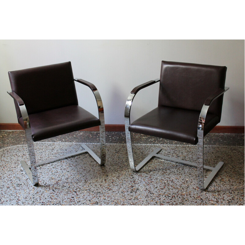 Chaise à bras en cuir marron et métal chromé - 1970
