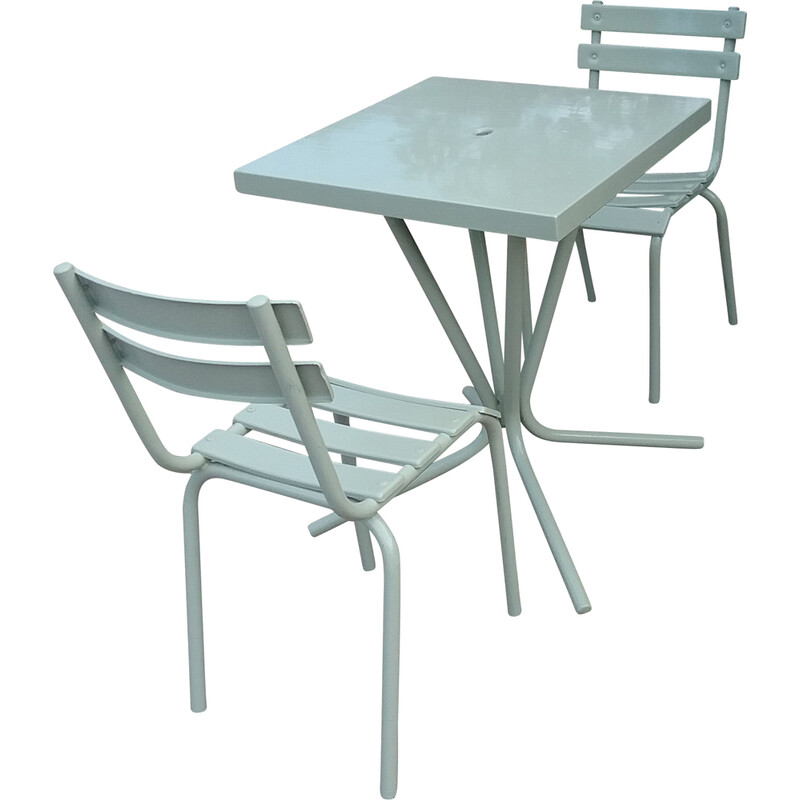 Vintage bistro garden furniture in green iron