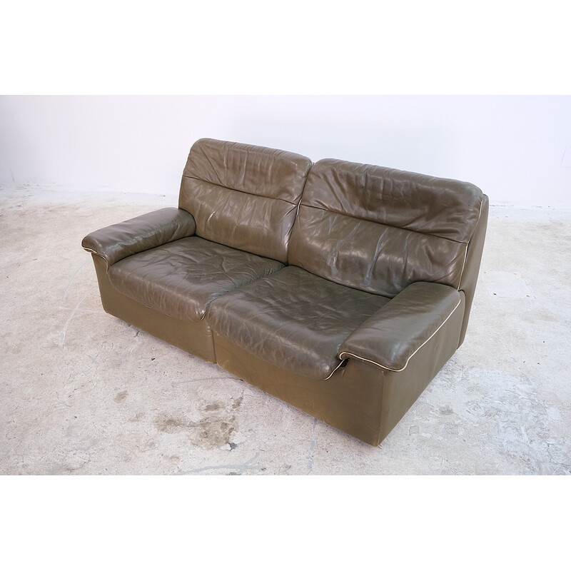 Vintage Ds 66 sofa in olive leather by De Sede, 1970s