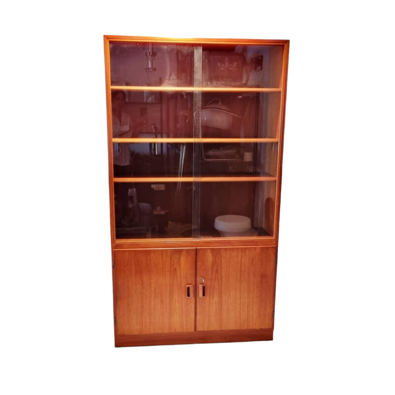 Vintage teak wood Danish display cabinet by Børge Mogensen for Søborg Møbler