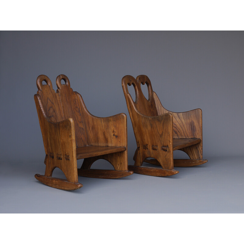 Coppia di sedie a dondolo scandinave vintage in legno di olmo per bambini