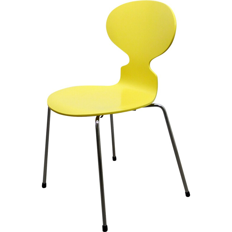Fritz Hansen yellow "Ant Chair 3101", Arne JACOBSEN - 1990s