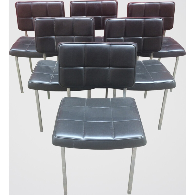 Suite de 6 chaises en skaï noir - années 60