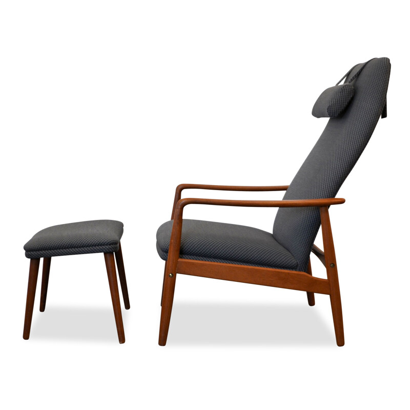 SL Møbler blue teak lounge chair with ottoman, Søren LADEFOGED - 1960s