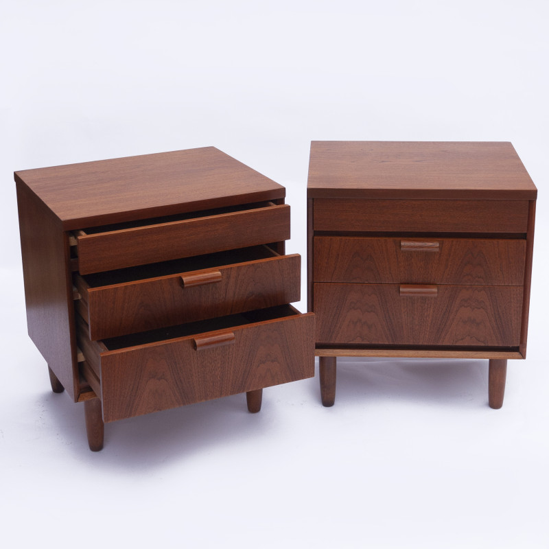 Pair of vintage teak night stands by Austin Suite, 1960s