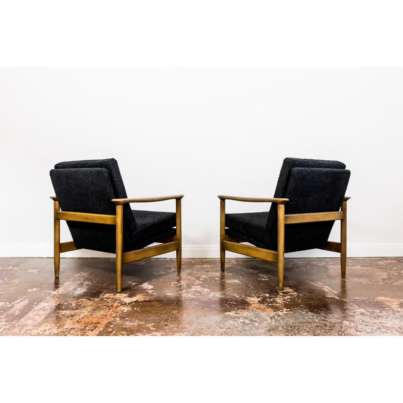 Pair of vintage Gfm 142 armchairs by Edmund Homa, Poland 1960s