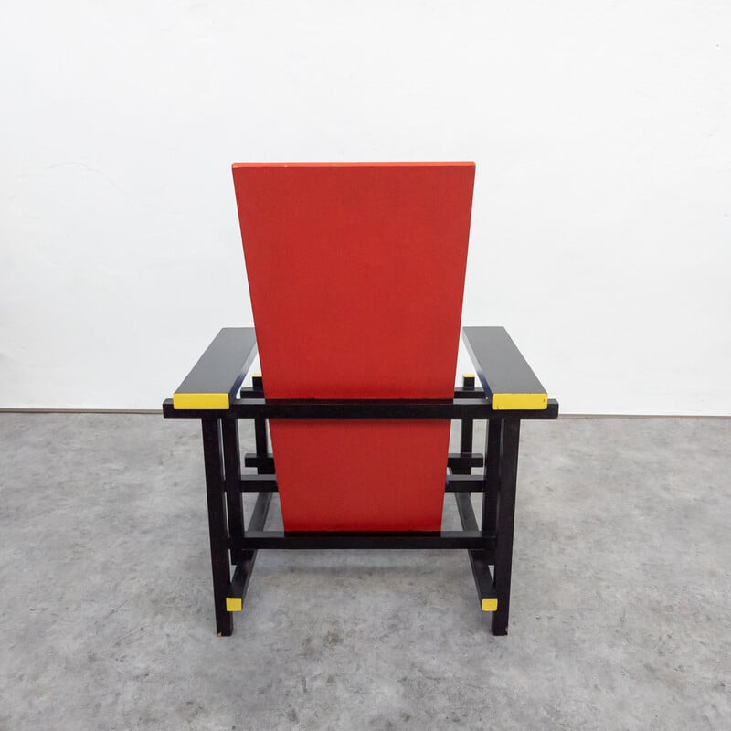 Fauteuil vintage rouge et bleu par Gerrit Rietveld, 1970