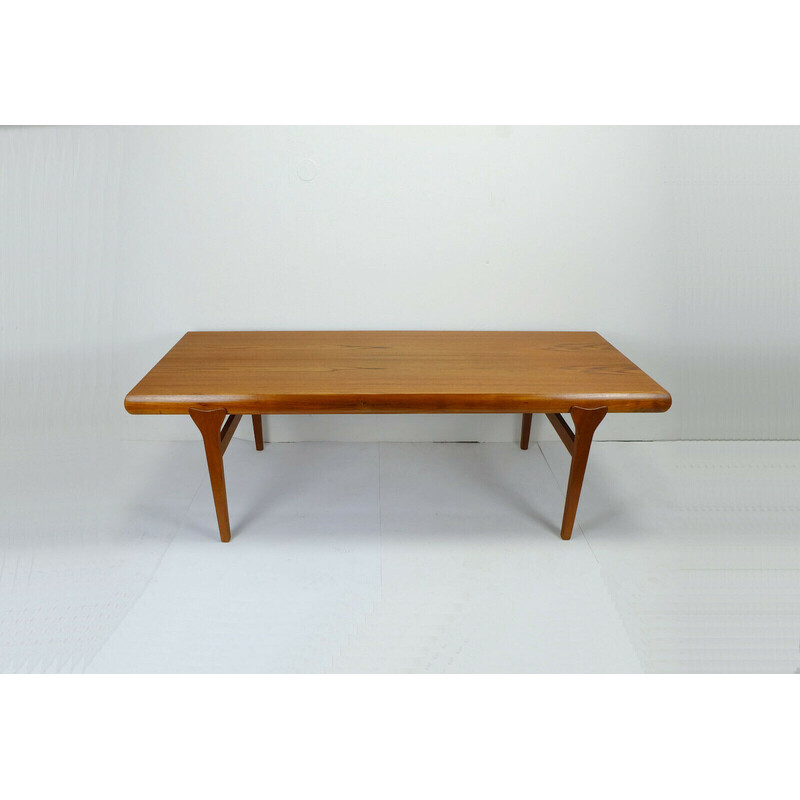 Mid-century coffee table in solid teak by Johannes Andersen for Silkeborg, Denmark