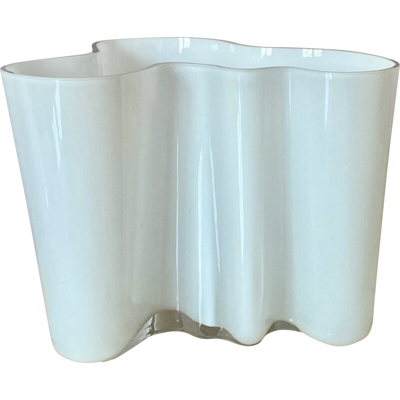 Weiße Vintage-Vase 3030 Savoy von Alvar Aalto für Iittala, Finnland
