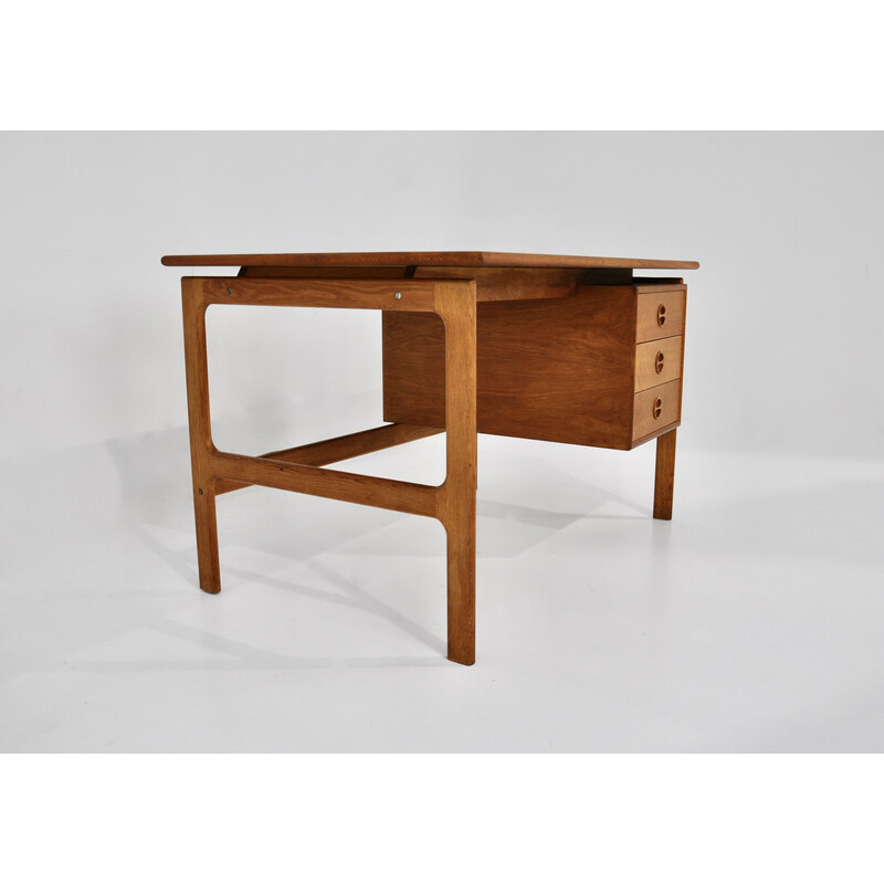 Escritorio vintage de madera con 3 cajones de Arne Vodder, 1960