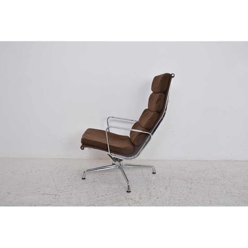 Vintage Soft Pad Ea 222 armchair by Charles and Ray Eames for Vitra, 1969