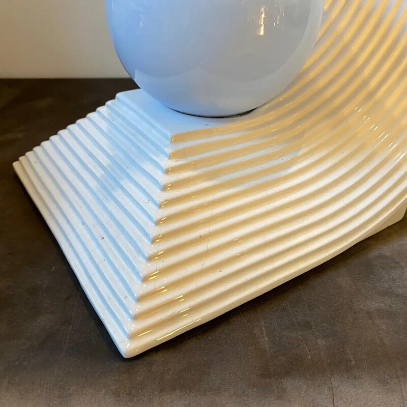 Vintage white ceramic Italian wave table lamp, 1970s