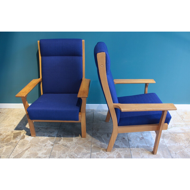 Pair of Getama "GE 181 A" lounge chairs in oak, Hans WEGNER - 1970s