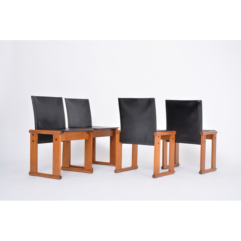 Set of 4 vintage dining chairs in black leather by Afra and Tobia Scarpa