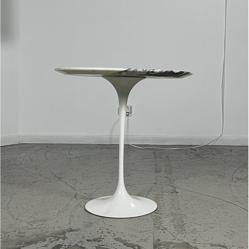 Mesa de pedestal vintage de Eero Saarinen para Knoll International, 1960