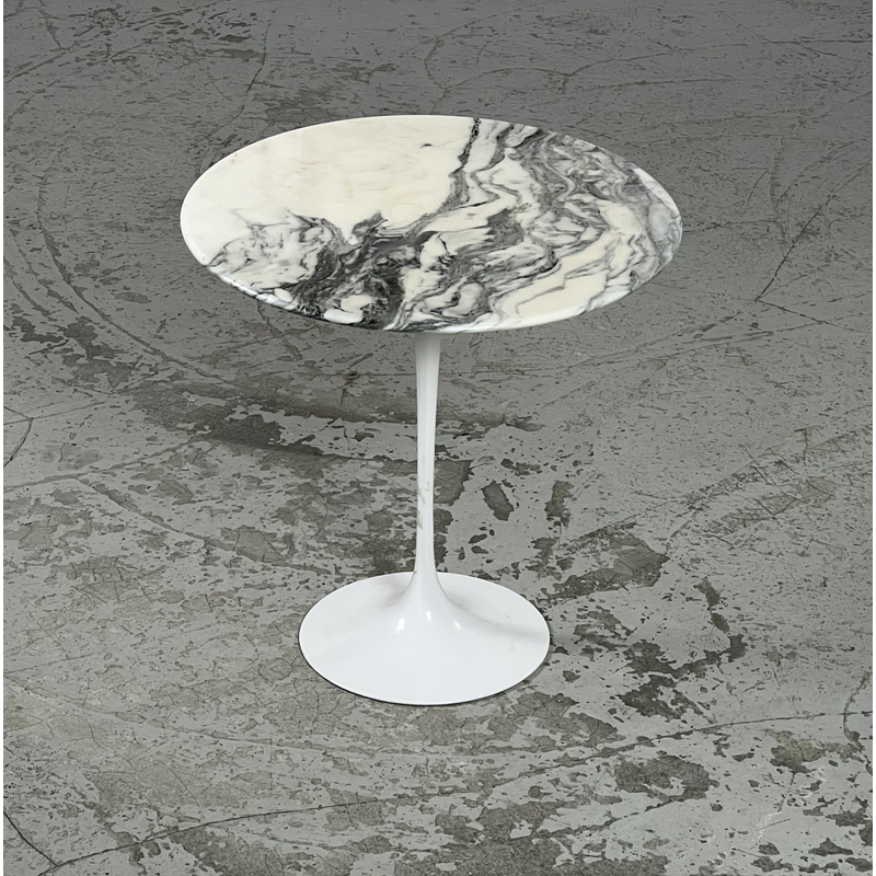 Vintage pedestal table by Eero Saarinen for Knoll International, 1960