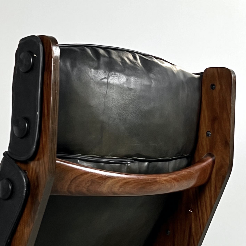 Vintage fauteuil en voetenbank van Osvaldo Borsani voor Tecno, 1965