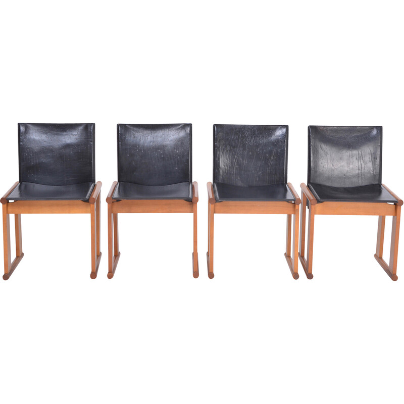 Set van 4 vintage zwart lederen stoelen van Afra en Tobia Scarpa