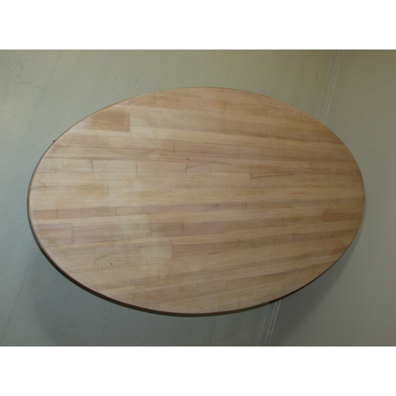 Vintage dining table in pine by Ole Pira