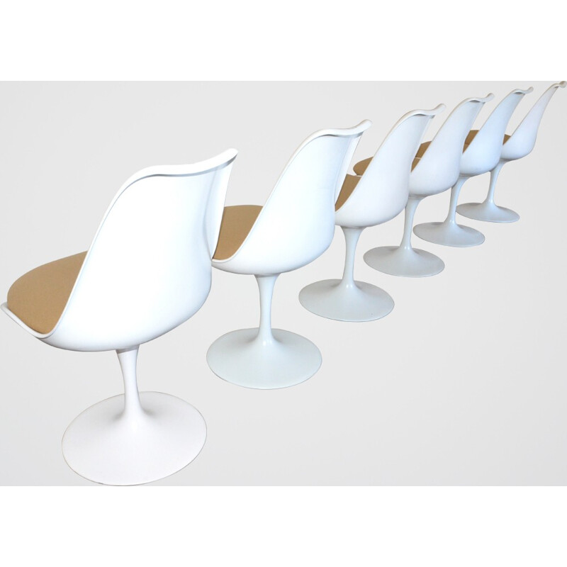 Suite of 6 "Tulip" chairs, Eero SAARINEN - 1960s