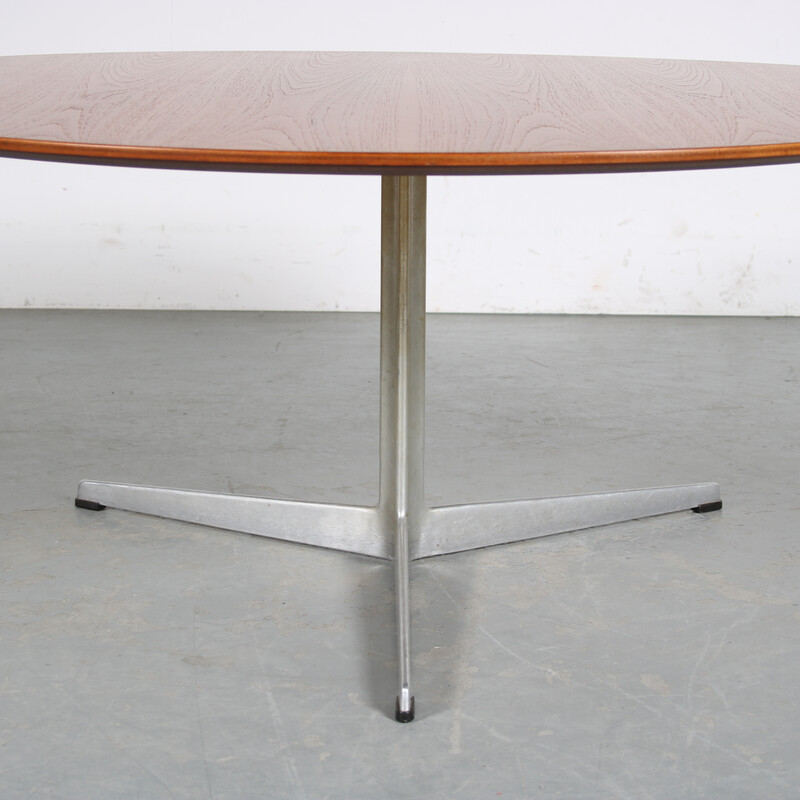 Tavolino vintage di Arne Jacobsen per Fritz Hansen, Danimarca 1960