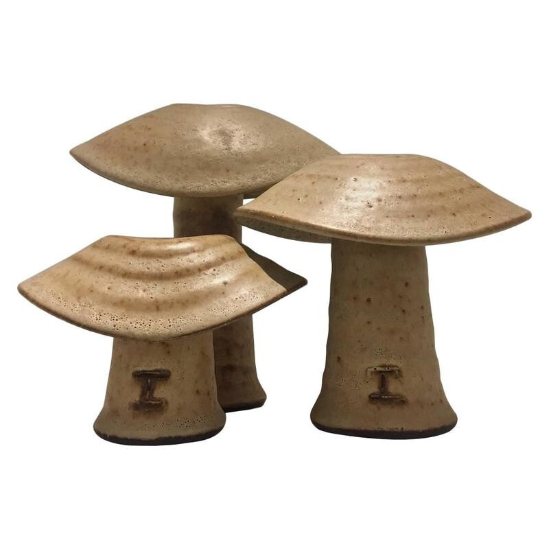 Set of 3 vintage beige ceramic mushroom sculptures by Freek Berends, 1980