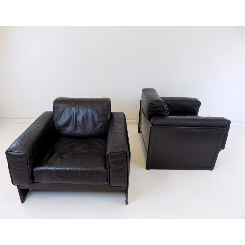 Pair of vintage Korium Km 3/1 leather armchairs by Tito Agnoli for Matteo Grassi