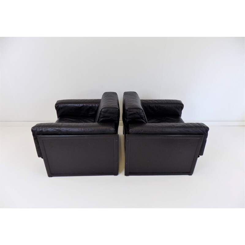 Pair of vintage Korium Km 3/1 leather armchairs by Tito Agnoli for Matteo Grassi