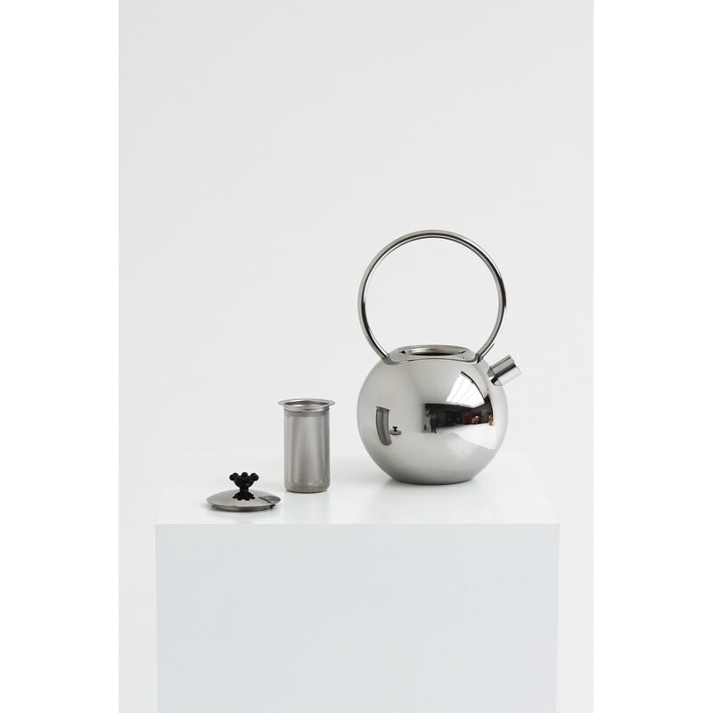 Mid century chrome teapot from the King Series of Wmf by Matteo Thun, 1989