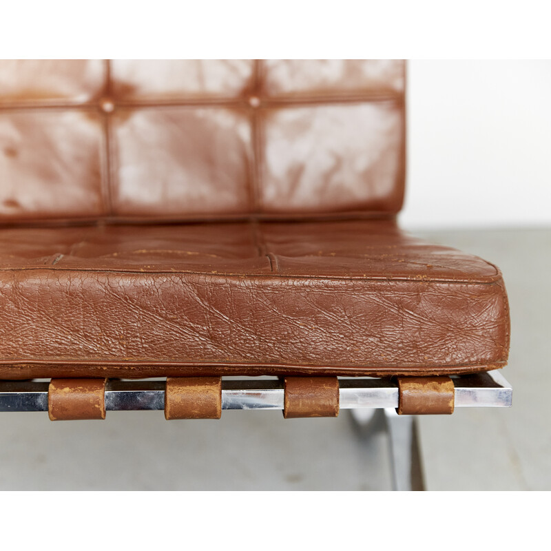 Vintage Barcelona armchair model Mr90 by Ludwig Mies Van Der Rohe for Knoll International