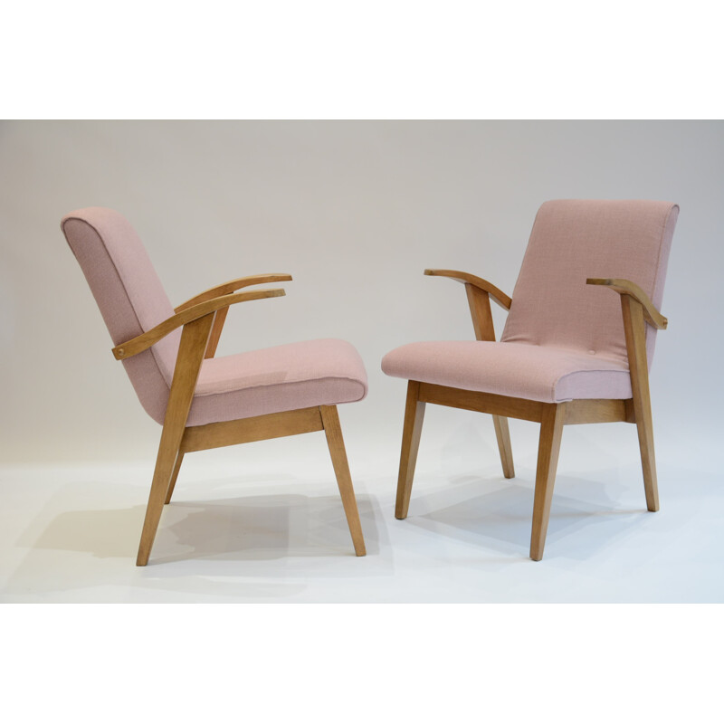 Armchair "300-123" in pink, M. PUCHALA - 1950s