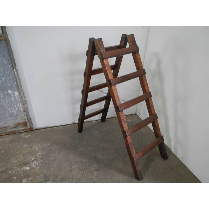 Escalier ouvrable vintage en bois de sapin