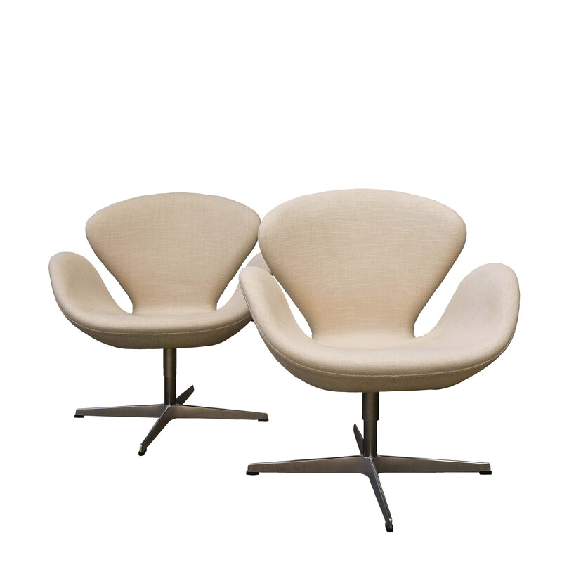 Cadeira de braços de cisne vintage de Arne Jacobsen para Fritz Hansen, 2013