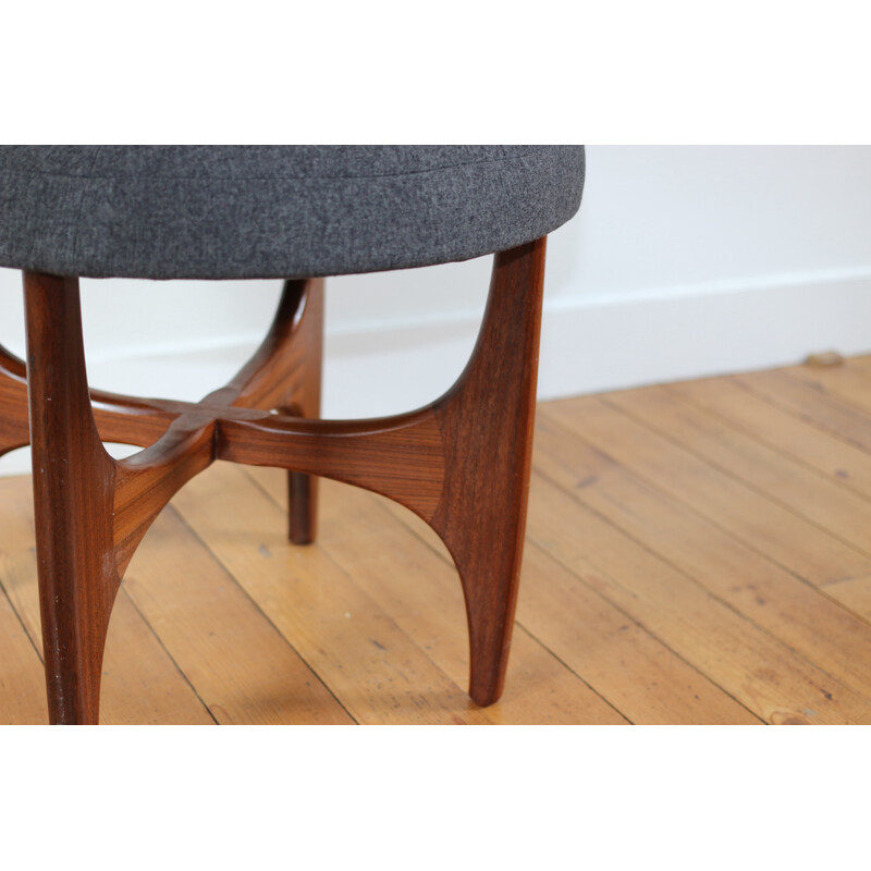 Scandinavian vintage teak footrest with cushion by Victor Wilkins for G-Plan, 1960