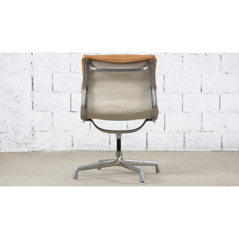 Vintage Soft pad Ea 205 leather armchair by Ray and Charles Eames for Herman Miller