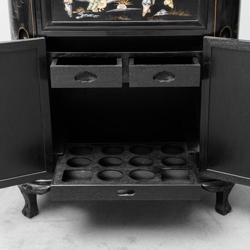 Mueble bar étnico vintage de madera lacada, 1900