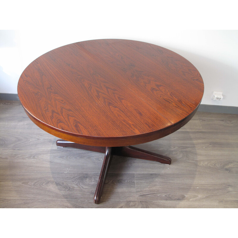 Round extendable dining table with central Foot - 1970s