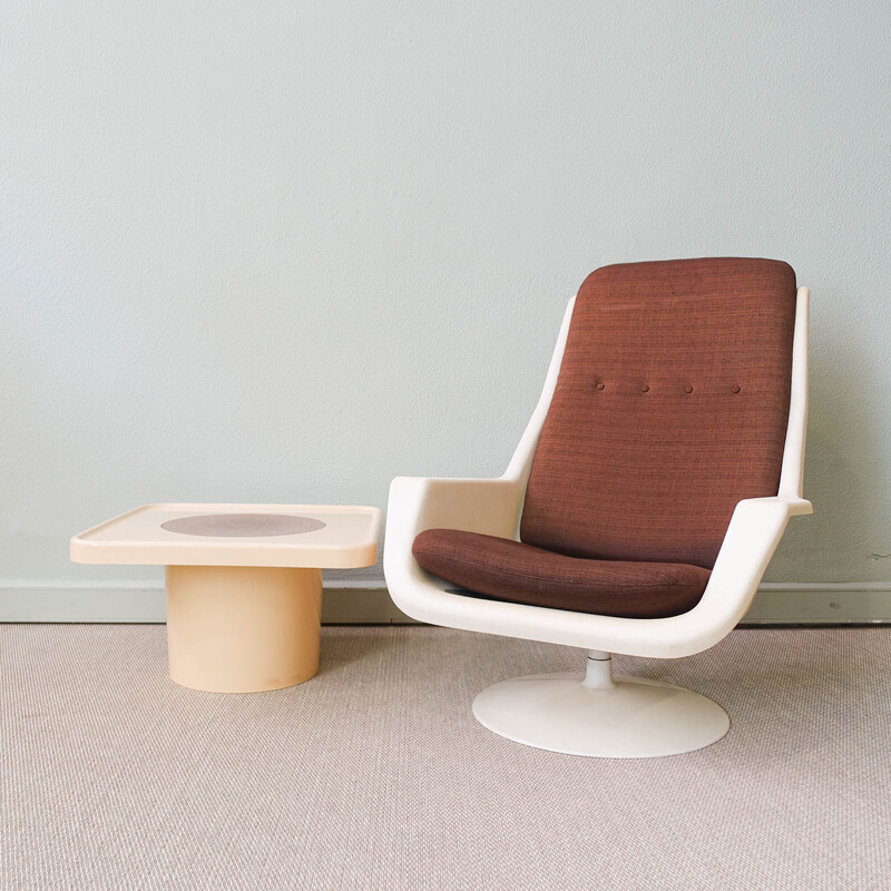 Vintage swivel armchair and side table by Robin Day for Hille, 1970s