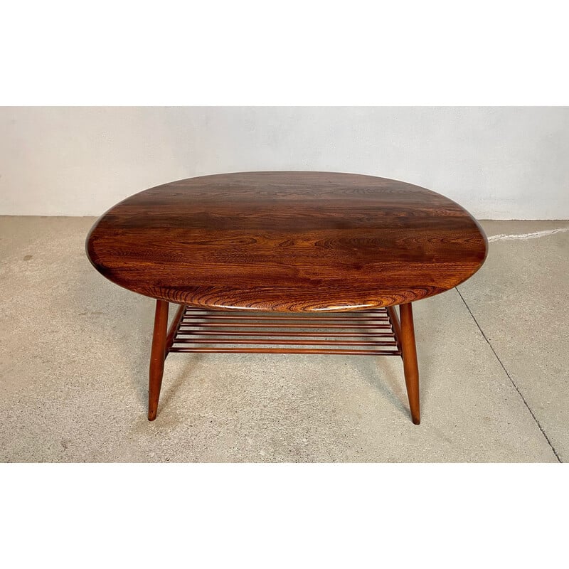 Vintage ovale salontafel met schap door Lucian Randolph Ercolani voor Ercol, 1950s