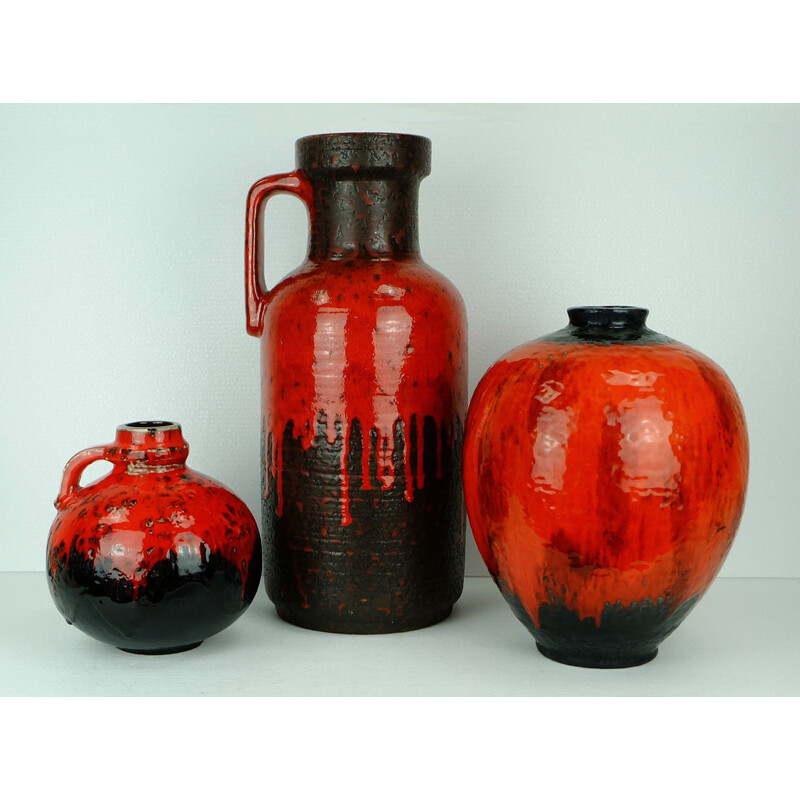 Vase vintage "7604-45" noir Carstens émaillé rouge - 1960