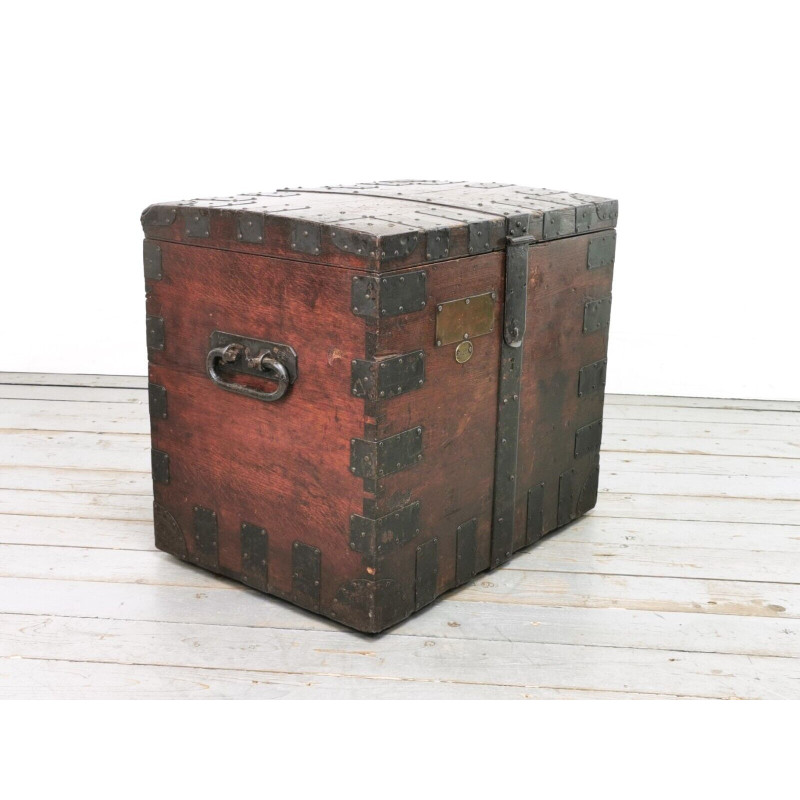 Vintage solid hard wood trunk chest by Victoria Hunt and Roskell