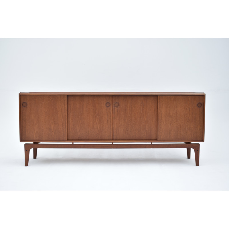 Vintage model Mk189 teak sideboard by Arne Hovmand Olsen for Mogens Kold, Denmark