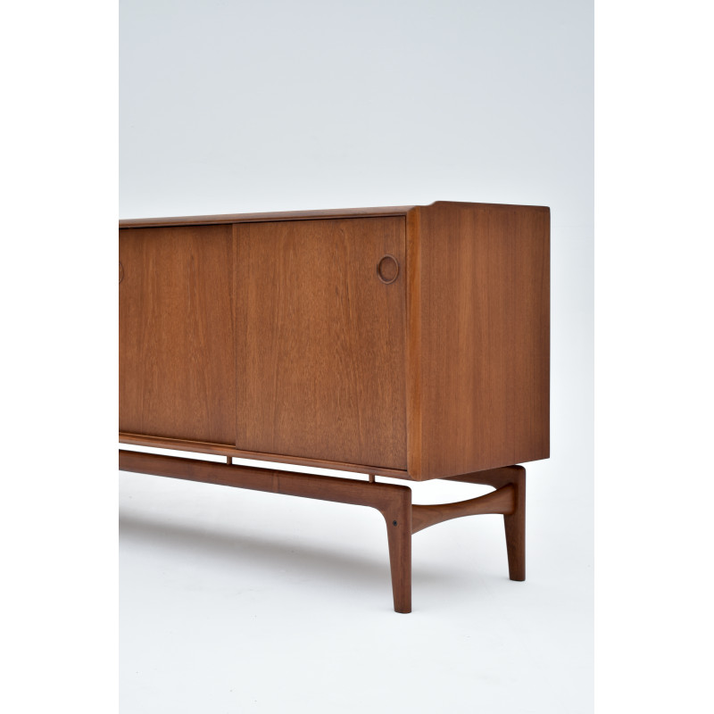 Vintage model Mk189 teak sideboard by Arne Hovmand Olsen for Mogens Kold, Denmark