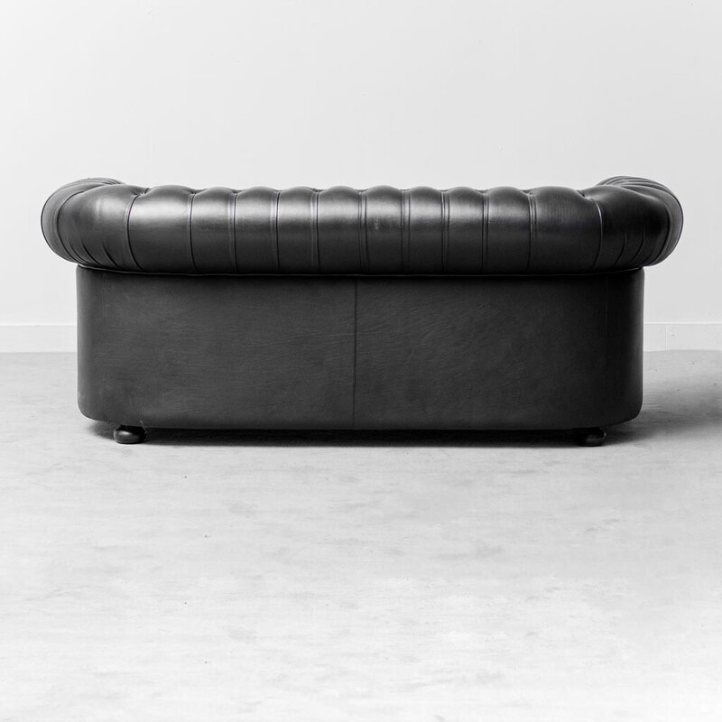 Sofá Vintage Chesterfield em couro preto, 1970