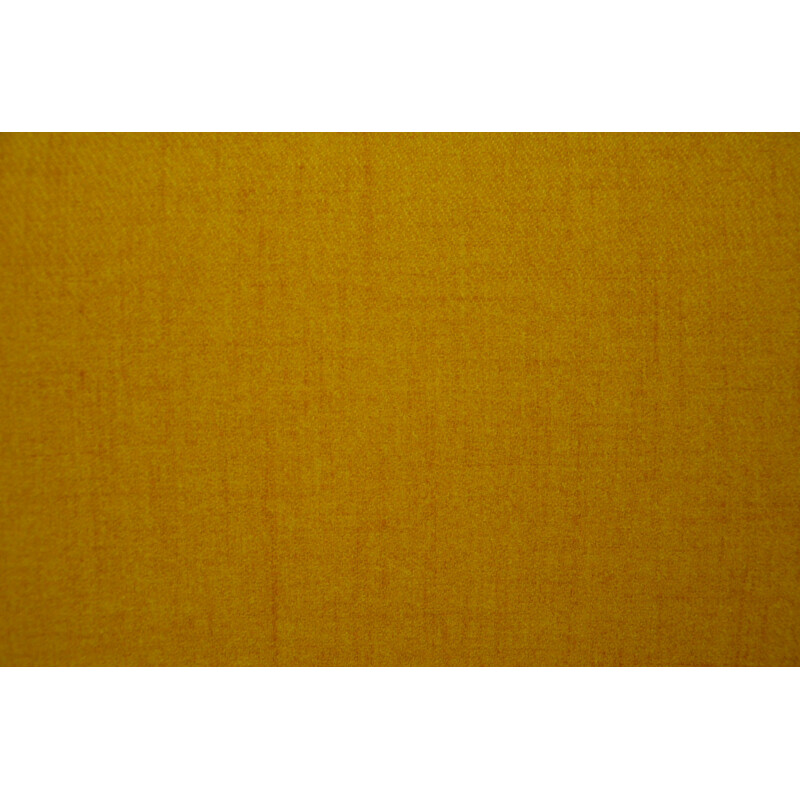 Fauteuil coquille en jaune - 1970