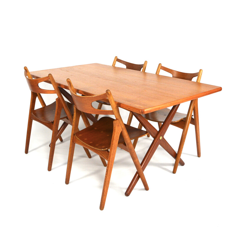 Set table à repas "AT-303" avec plateau en chêne et chaises "Sawbuck" - Hans J. WEGNER - 1950